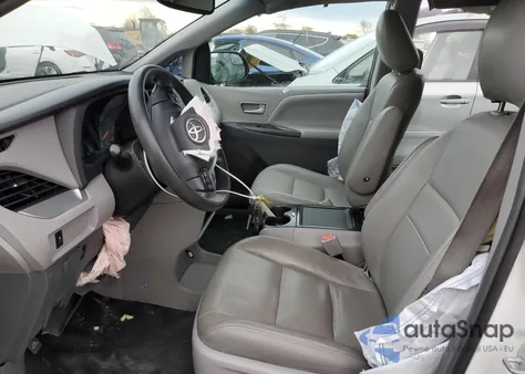 2017 Toyota Sienna Le from USA, damaged, VIN 5TDKZ3DC3HS774739